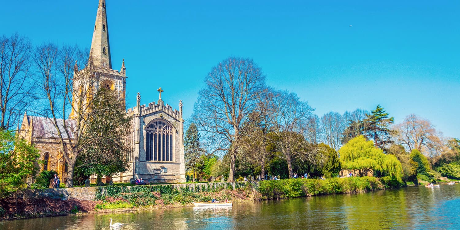 Mystery Picnic Date - Stratford-upon-Avon