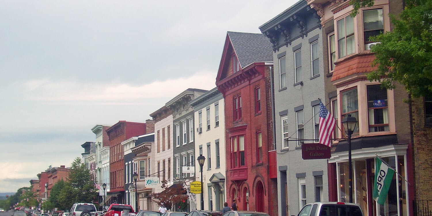 Mystery Picnic Date - Hudson